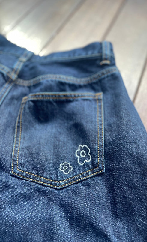 刺繍カーブデニム